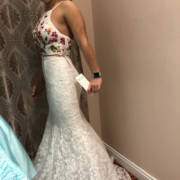 Prom Dress! - Picture 3 of 7